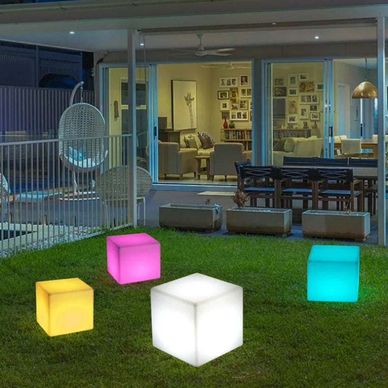 Outdoor Luminous Color Cube