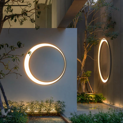 Eclipse Garden Wall Light