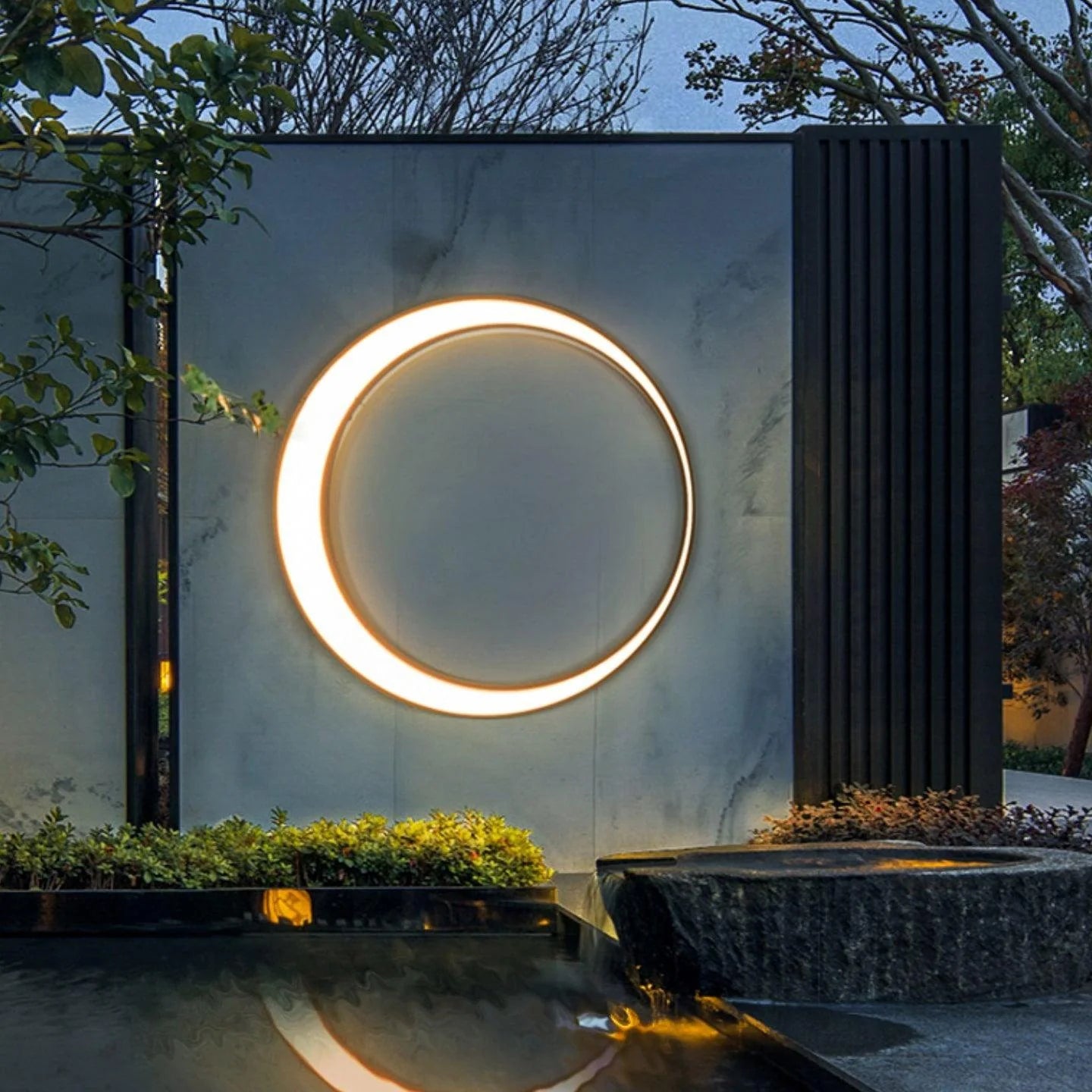 Eclipse Garden Wall Light